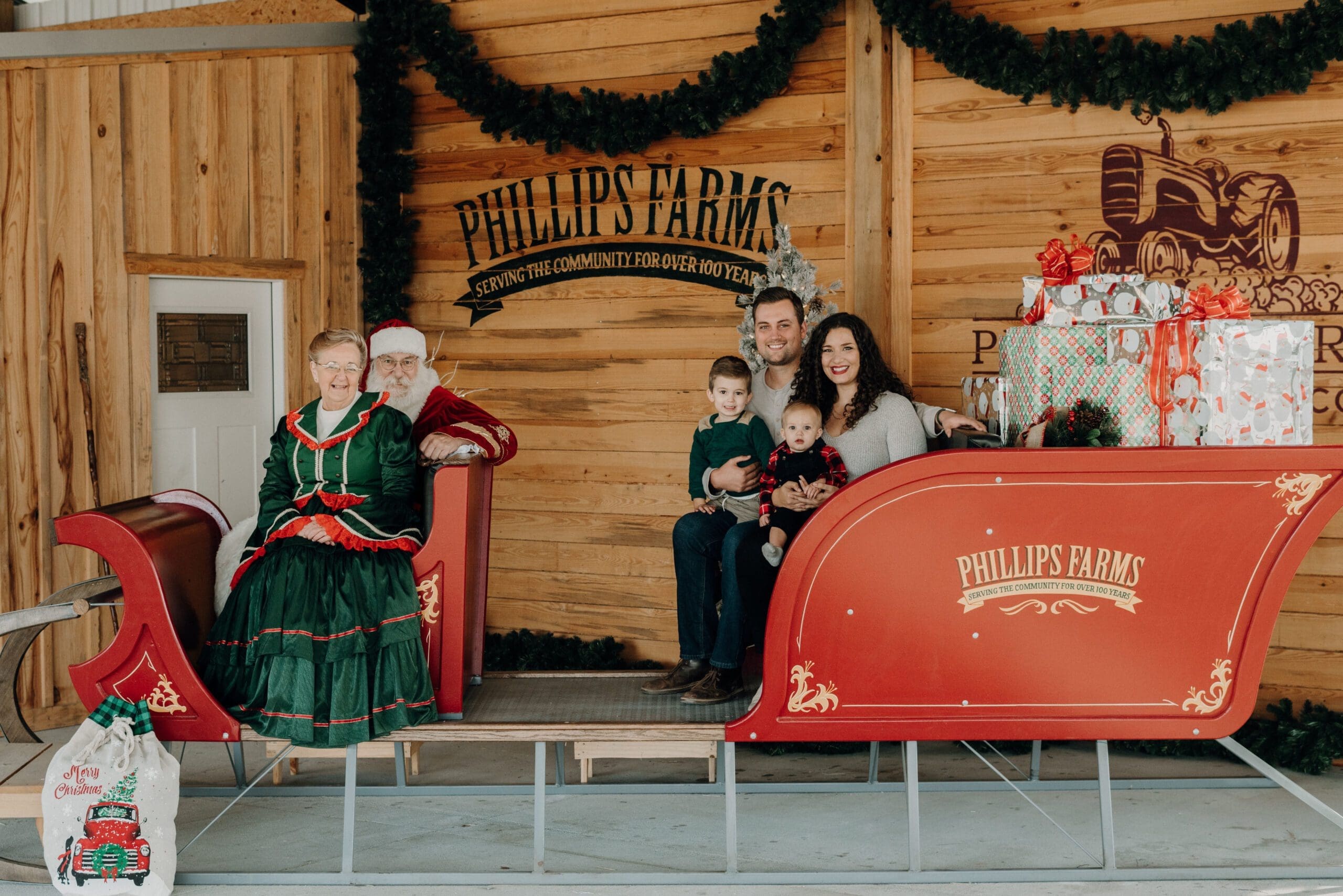 Santa at Phillips Farms