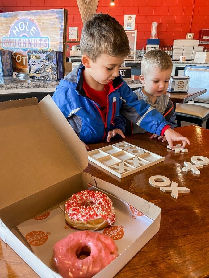 games at Hole Lotta Doughnuts