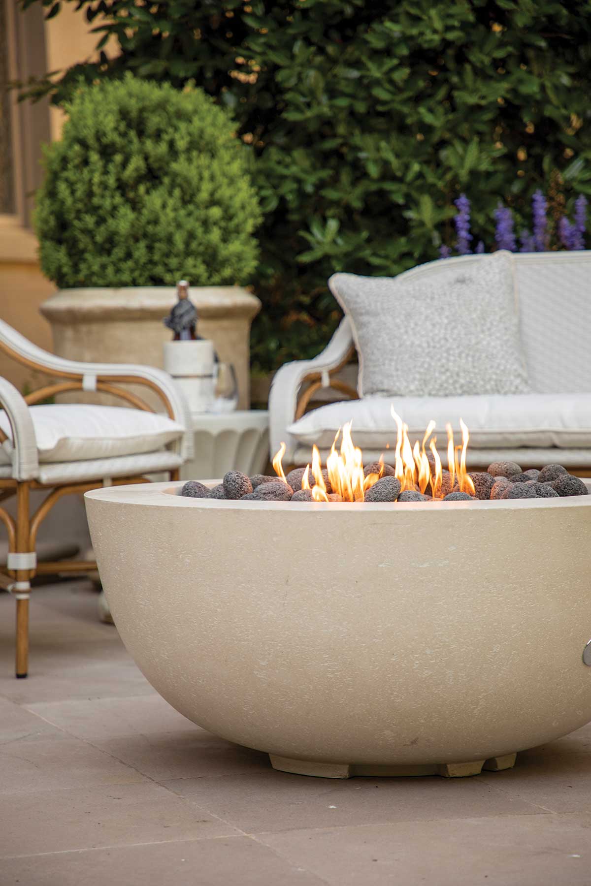White Savoy firepit